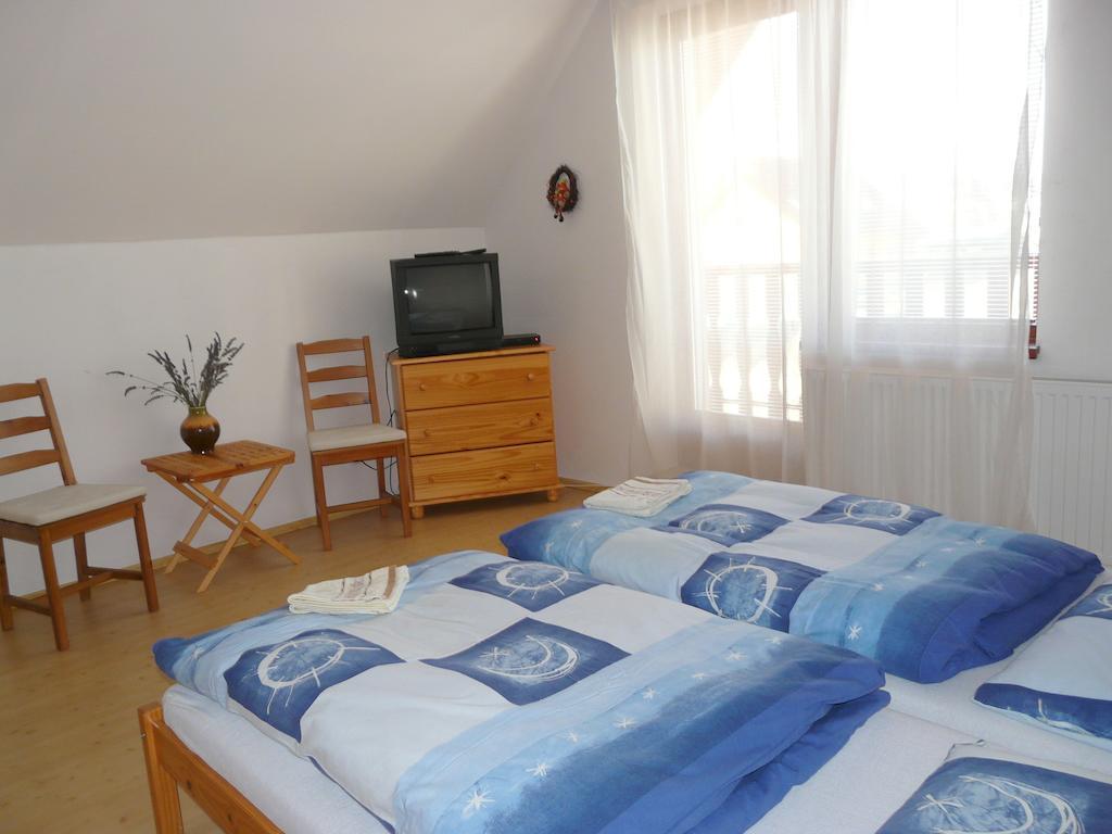 Penzion Tatry Vel'ka Lomnica Room photo